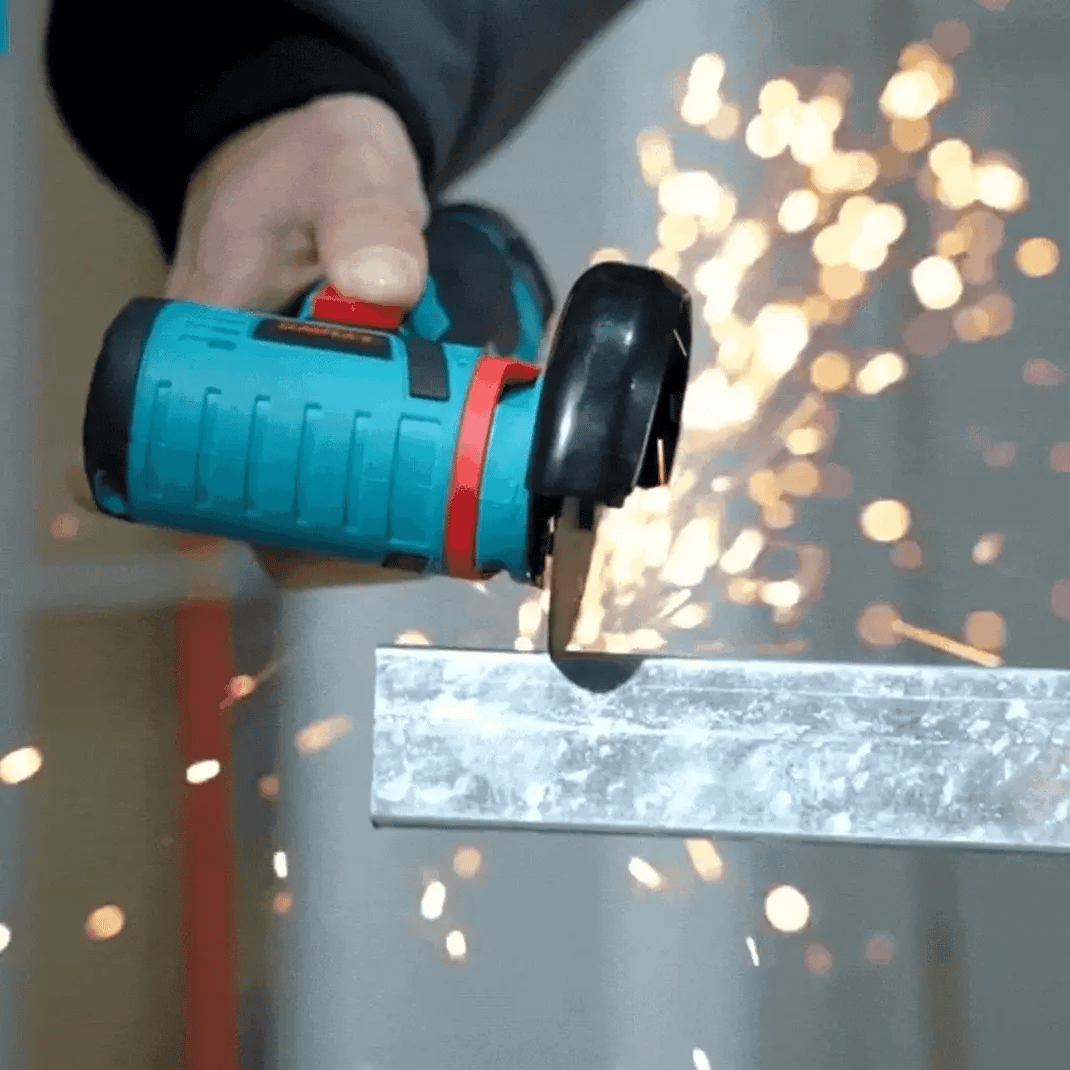 Mini amoladora angular 12V con disco de corte
